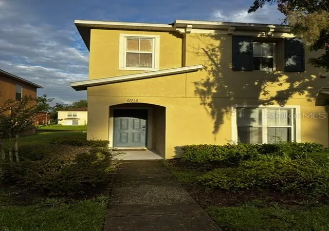 Photo 2 of Townhouse for sale at 6913 Marble Fawn Pl, Riverview, FL 33578 | MLS# TB8419454 | Listing updated on 2026-08-22