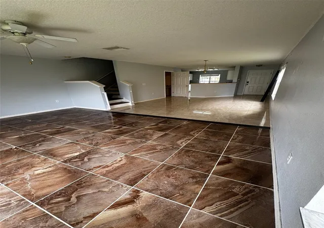 Photo 4 of Townhouse for sale at 6913 Marble Fawn Pl, Riverview, FL 33578 | MLS# TB8419454 | Listing updated on 2026-08-22