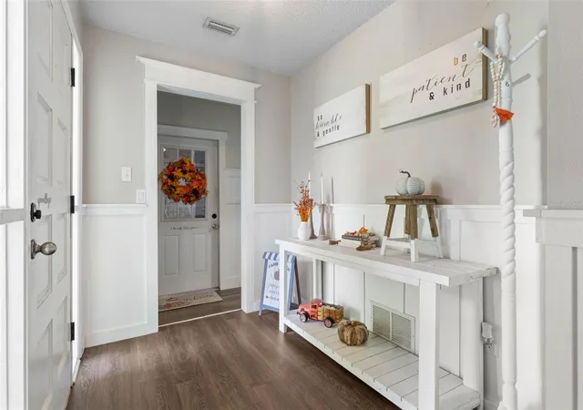 Photo 2 of Sale Pending at 6 Patchogue Pl, Palm Coast, FL 32164 | MLS# FC312089 | Listing updated on 2026-09-03