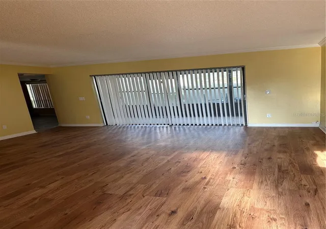 Listing Photo 4 - Condo for sale in building located at 4725 Puritan Cir, TAMPA, FL 33617 - Unit #603