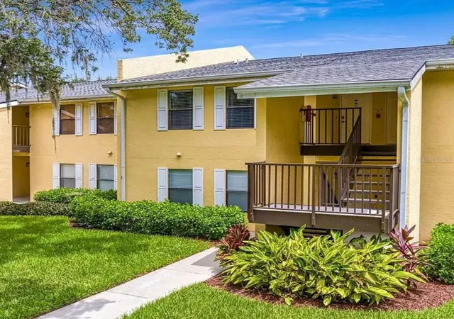 1st image of 3001 58Th Ave S #1002, St Petersburg, FL 33712 | MLS# TB8419856