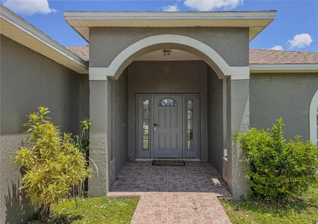 Photo 4 of Sale Pending at 601 Bobcat Ln, Kissimmee, FL 34759 | MLS# O6338109 | Listing updated on 2026-09-08
