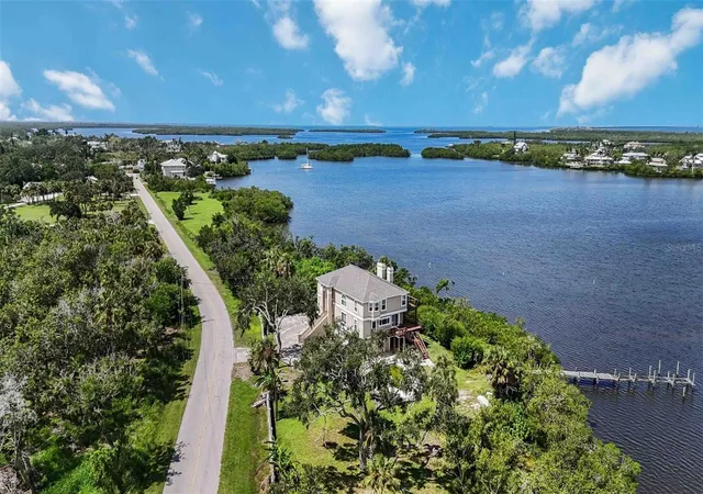 Homes for sale in Terra Ceia, FL | 1460 Bayshore Dr, Terra Ceia, FL 34250 | MLS# A4662872