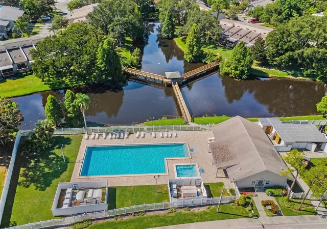 2nd image of 6492 92Nd Pl N, PINELLAS PARK, FL 33782