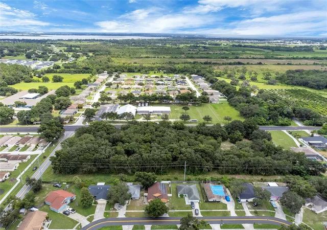 4th image of 2400 Buckeye Rd Ne, Winter Haven, FL 33881 | MLS# P4936046