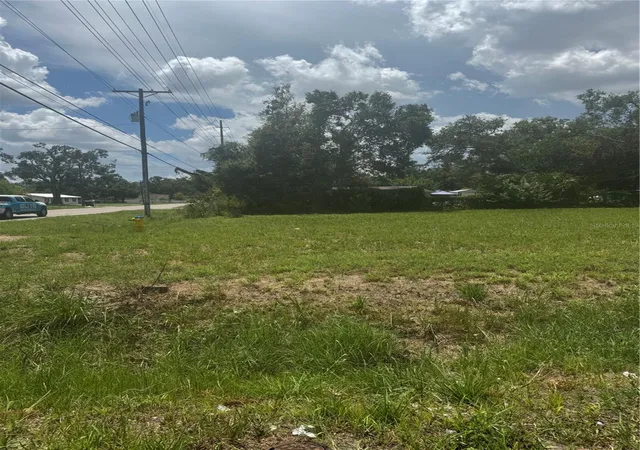 Photo 3 of Sale Pending at 7225 E 29th Avenue, Tampa, FL 33619 | MLS# L4955381 | Listing updated on 2025-10-09