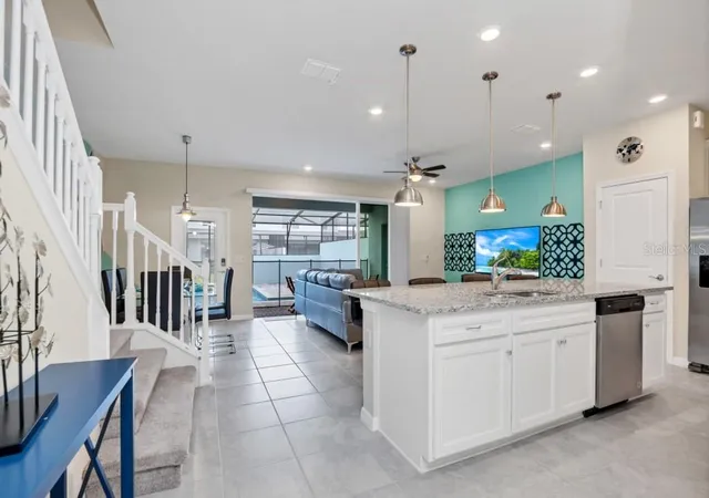 4th image of 1320 Lava Tree Dr, Davenport, FL 33897 | MLS# O6338426
