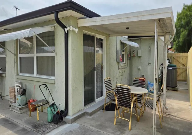32nd image of 3111 Kilburn Rd, Holiday, FL 34691 | MLS# W7878400