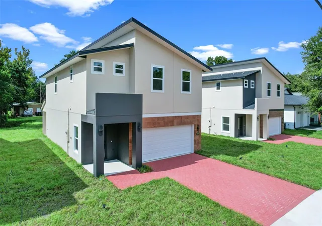Photo 3 of Single family home for sale at 1030 Wilks Ave, Orlando, FL 32809 | MLS# O6338527 | Listing updated on 2026-08-11