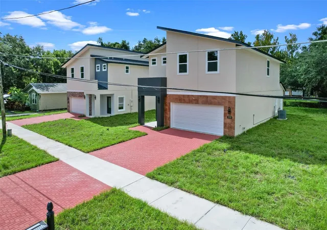 Photo 4 of Single family home for sale at 1030 Wilks Ave, Orlando, FL 32809 | MLS# O6338527 | Listing updated on 2026-08-11