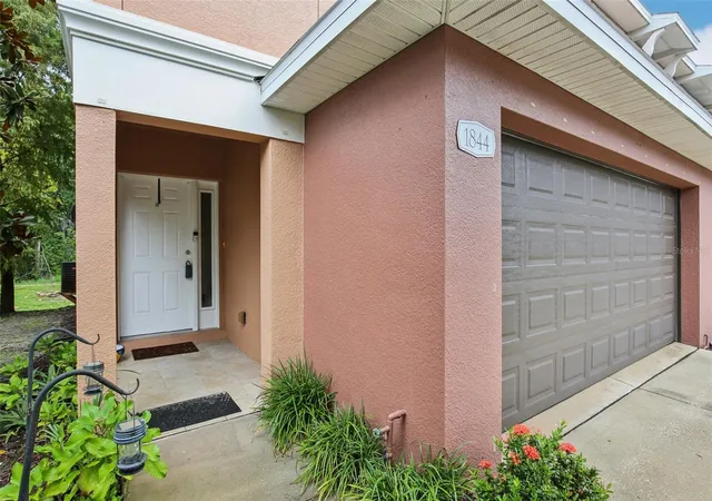 3rd image of 1844 Sommarie Way, Tarpon Springs, FL 34689 | MLS# TB8420771