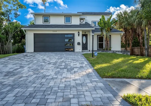 Photo 1 of Single family home for sale at 7324 Phillips St, Sarasota, FL 34243 | MLS# A4663038 | Listing updated on 2026-09-04