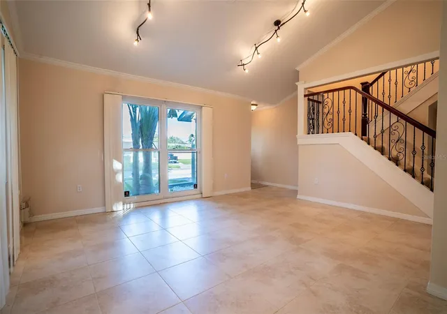 Photo 4 of Single family home for sale at 7324 Phillips St, Sarasota, FL 34243 | MLS# A4663038 | Listing updated on 2026-09-04