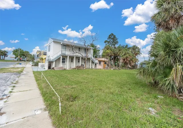 4th image of 623 73Rd Ave, St Pete Beach, FL 33706 | MLS# TB8420822