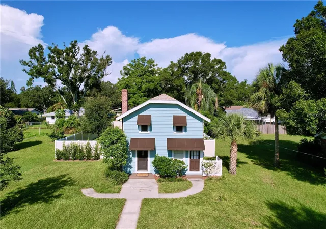 Homes for sale in Largo, FL | 363 14th St Nw, Largo, FL 33770 | MLS# TB8421096