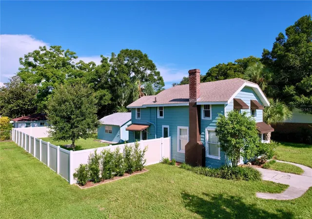 Homes for sale in Largo, FL | 363 14Th St Nw, Largo, FL 33770 | MLS# TB8421096