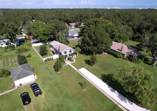 Homes for sale in Largo, FL | 363 14th St Nw, Largo, FL 33770 | MLS# TB8421096