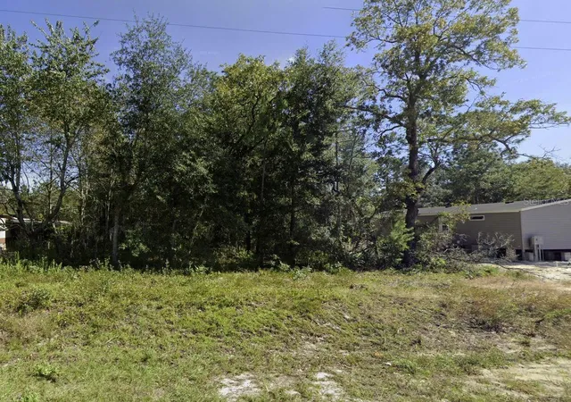Photo 4 of Land for sale at Dawn Ave, Interlachen, FL 32148 | MLS# OK225528 | Listing updated on 2026-10-02