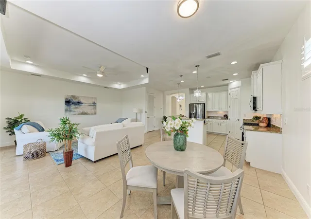 5th image of 1310 Cielo Ct, North Venice, FL 34275 | MLS# O6338996