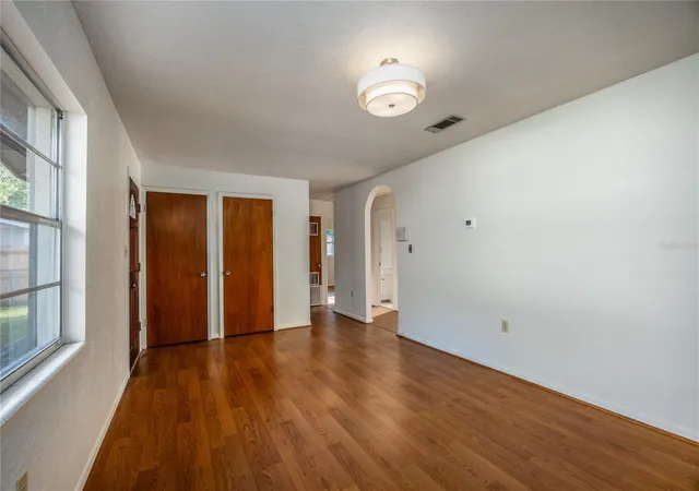 5th image of 3818 Ne 13Th St, Gainesville, FL 32609 | MLS# GC533548