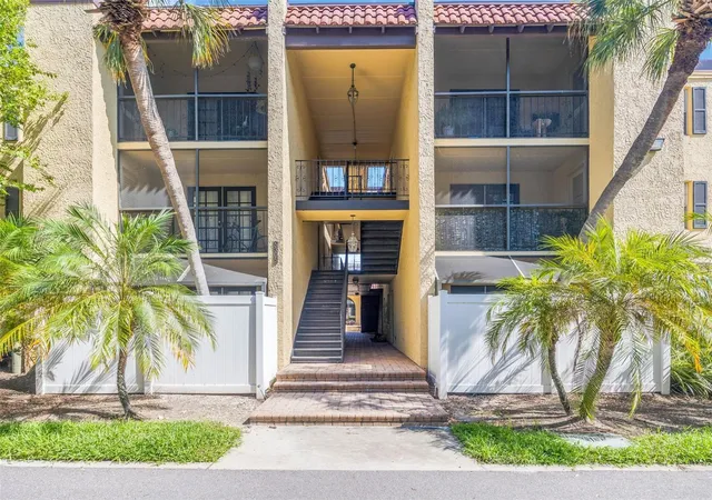 Photo 1 of Condo for sale at 5305 San Sebastian Ct #127, Tampa, FL 33609 | MLS# TB8421444 | Listing updated on 2026-10-08