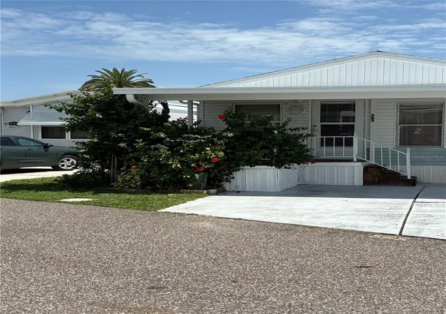Photo 1 of Manufactured home for sale at 9000 Us Hwy 192 #565, Clermont, FL 34714 | MLS# G5101335 | Listing updated on 2026-09-29