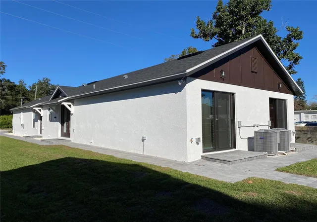 3rd image of 2336-2338 E Jersey Ave, Orlando, FL 32806 | MLS# S5133472