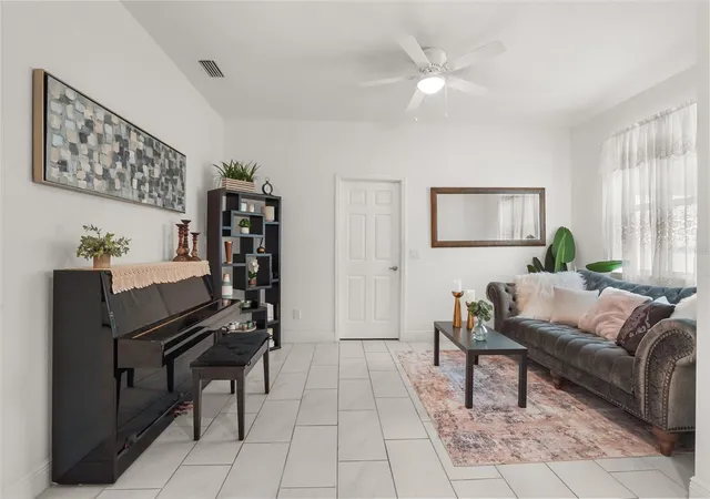 3rd image of 16626 Bearle Rd, Orlando, FL 32828 | MLS# O6339228