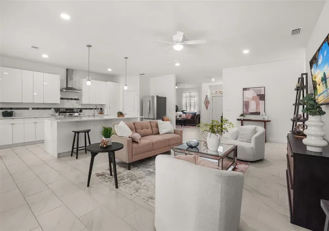 5th image of 16626 Bearle Rd, Orlando, FL 32828 | MLS# O6339228