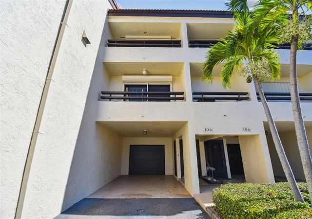 Photo 2 of Condo for sale at 127 1st St E #103, Saint Petersburg, FL 33715 | MLS# TB8421668 | Listing updated on 2026-09-12