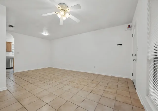 Homes for sale in Gainesville, FL | 4219 Nw 30Th Ter, Gainesville, FL 32605 | MLS# GC533592