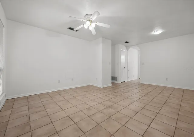 Homes for sale in Gainesville, FL | 4219 Nw 30Th Ter, Gainesville, FL 32605 | MLS# GC533592