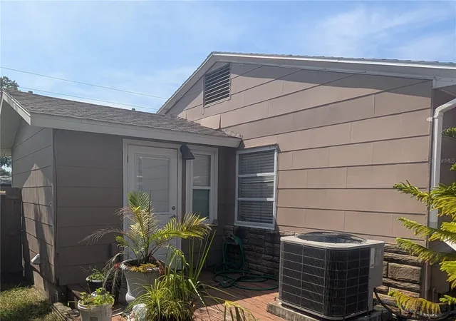 Photo 4 of Single family home for sale at 1830 58Th St S, Gulfport, FL 33707 | MLS# TB8421966 | Listing updated on 2026-10-02