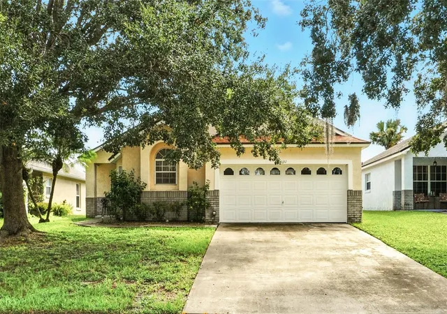 Photo 2 of Single family home for sale at 131 S Roma Way, Kissimmee, FL 34746 | MLS# O6339572 | Listing updated on 2026-09-13