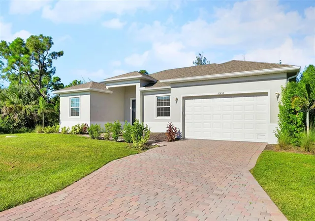 Homes for sale in Port Charlotte, FL | 10459 Live Oak Rd, Port Charlotte, FL 33981 | MLS# A4663427