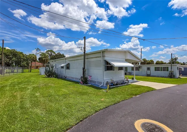 Homes for sale in Zephyrhills, FL | 6132 Harriet St, Zephyrhills, FL 33542 | MLS# TB8422123