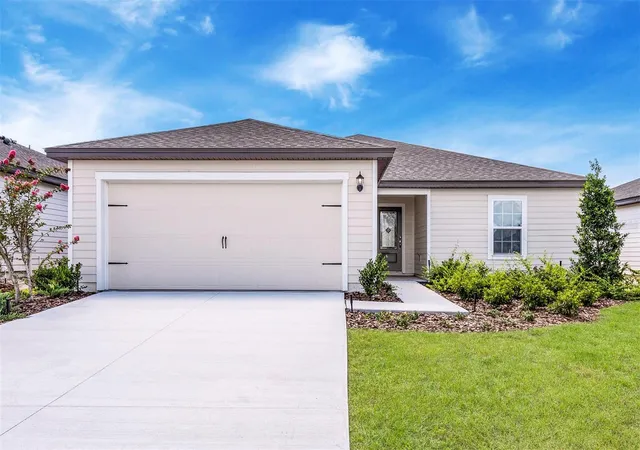 Photo 1 of Single family home for sale at 40 Presidential Ln, Palm Coast, FL 32164 | MLS# TB8422218 | Listing updated on 2026-10-23