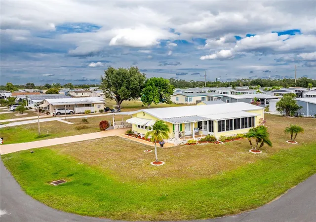 Photo 1 of Manufactured home for sale at 6290 Greenfinch Rd, Englewood, FL 34224 | MLS# D6143605 | Listing updated on 2026-07-28