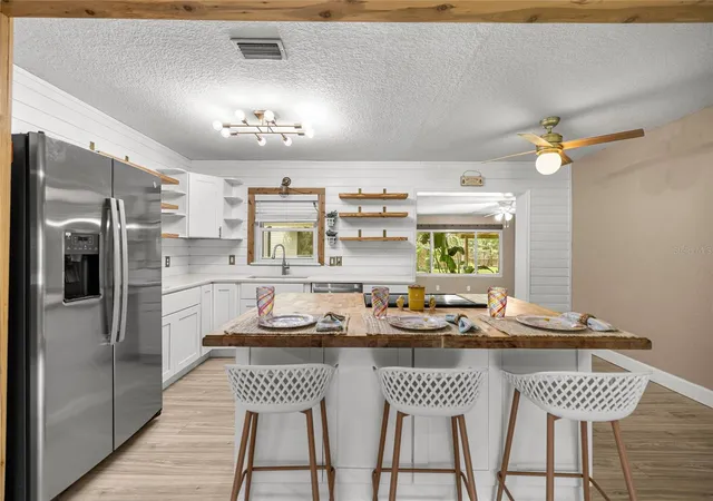 2nd image of 2021 Nw 13th Ave, Crystal River, FL 34428 | MLS# TB8422308