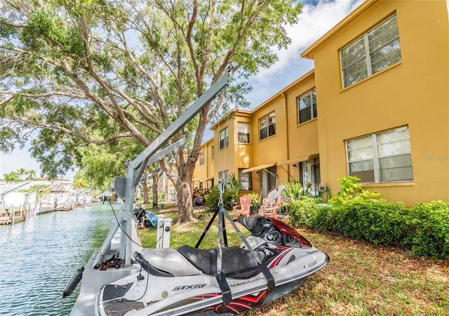 29th image of 439 S Paula Dr #202, Dunedin, FL 34698 | MLS# TB8422357