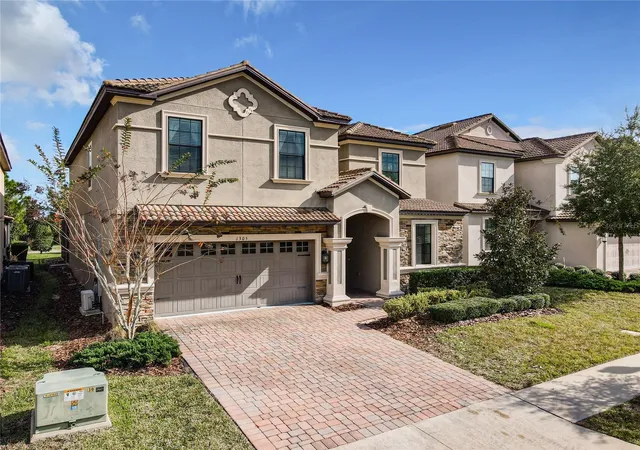 Photo 2 of Single family home for sale at 1305 Divot Way, Davenport, FL 33896 | MLS# O6339924 | Listing updated on 2025-08-29