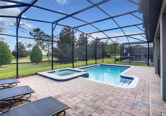 Photo 3 of Single family home for sale at 1305 Divot Way, Davenport, FL 33896 | MLS# O6339924 | Listing updated on 2025-08-29