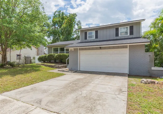 3rd image of 1610 Burning Tree Ln, Brandon, FL 33510 | MLS# TB8422531