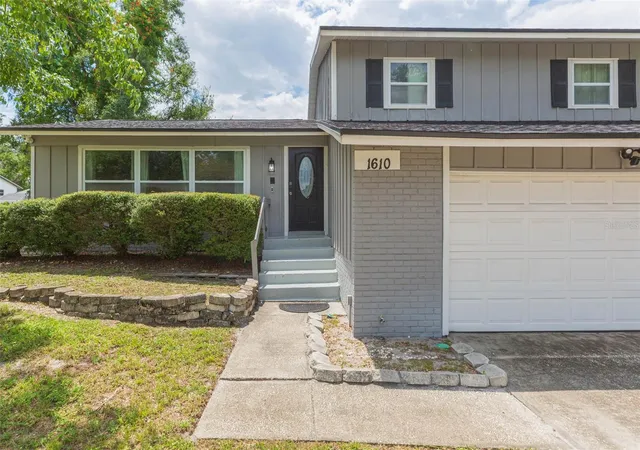 4th image of 1610 Burning Tree Ln, Brandon, FL 33510 | MLS# TB8422531