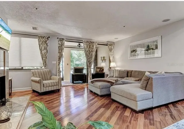 5th image of 1926 Harbourside Dr, LONGBOAT KEY, FL 34228