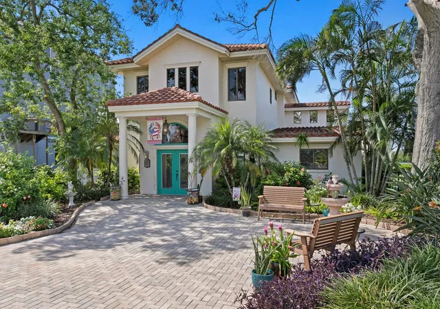 Photo 1 of Single family home for sale at 1632 Sea Breeze Dr, Tarpon Springs, FL 34689 | MLS# TB8422614 | Listing updated on 2026-08-30