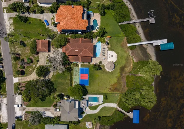 Photo 3 of Single family home for sale at 1632 Sea Breeze Dr, Tarpon Springs, FL 34689 | MLS# TB8422614 | Listing updated on 2026-08-30