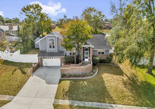 Photo 1 of Single family home for sale at 3500 Sail Fish Ave, Fruitland Park, FL 34731 | MLS# O6340048 | Listing updated on 2026-10-03