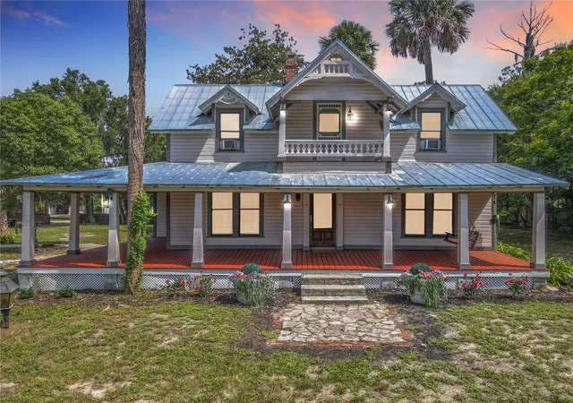 Photo 1 of Single family home for sale at 525 W Blue Springs Ave, Orange City, FL 32763 | MLS# V4944648 | Listing updated on 2026-09-20