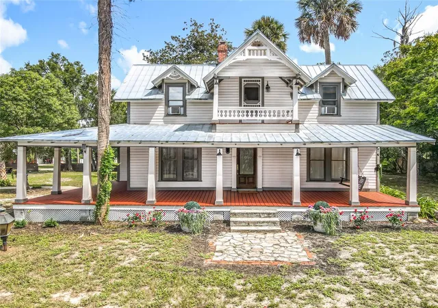 Photo 2 of Single family home for sale at 525 W Blue Springs Ave, Orange City, FL 32763 | MLS# V4944648 | Listing updated on 2026-09-20